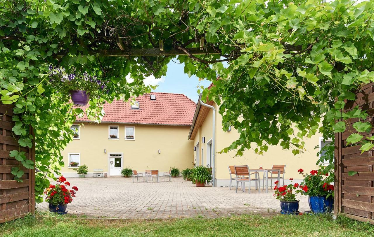 Hotel Bei Meyers Schlafen & Feiern Bohlen  Zewnętrze zdjęcie